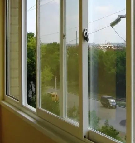 Алюминиевые раздвижные окна из профиля Алютех, Шуко и Проведал