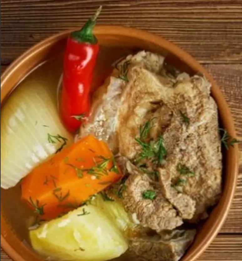 Блюдо армянской кухни: Хашлама из баранины с картофелем