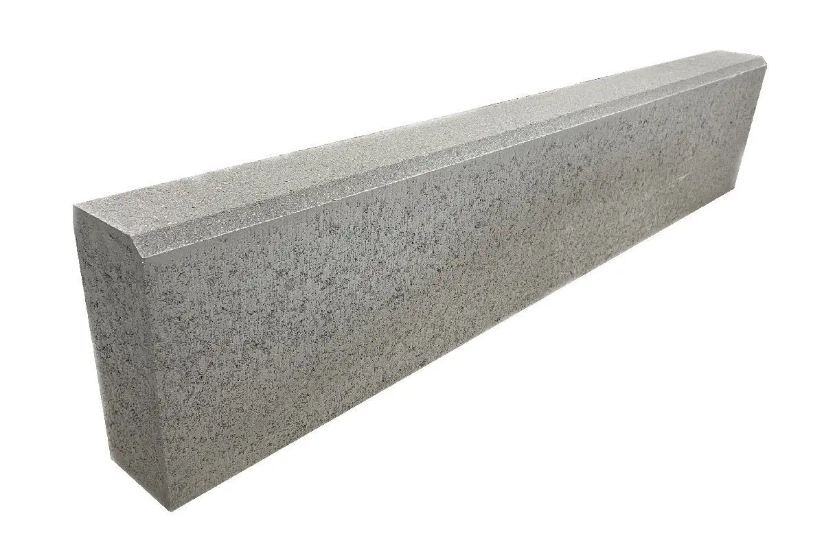 Камень бетонный бортовой БР.100.20.8 (1000х200х80) ГОСТ