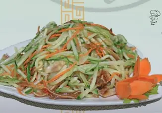 Китайский салат "Уши с огурцом"
