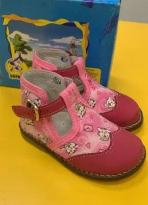 Ортопедические туфли для девочки "Котофей"