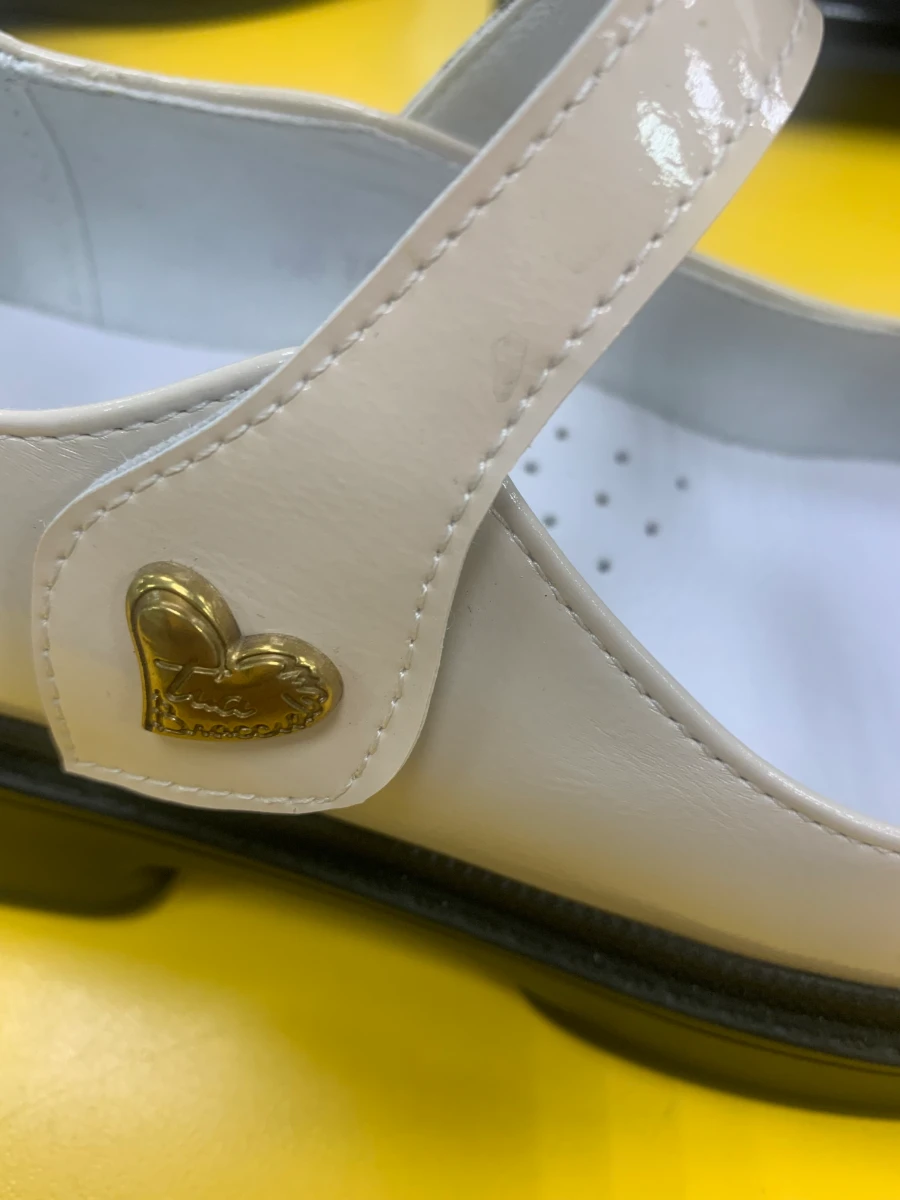 Школьные туфли для девочки