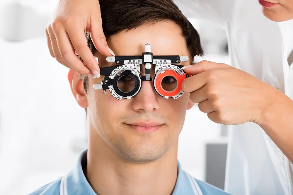 Подбор очков, коррекция зрения для взрослых и детей