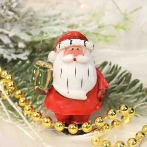 Фото для Фигурка декоративная Дед Мороз с подарком разноцветный 6,5см