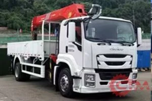 Бортовой грузовик ISUZU 4x2 c КМУ ZOOMLION г/п 5 т