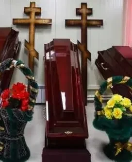 Фото для Лакированные гробы оптом и в розницу