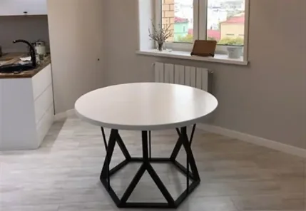 Обеденный стол круглый
