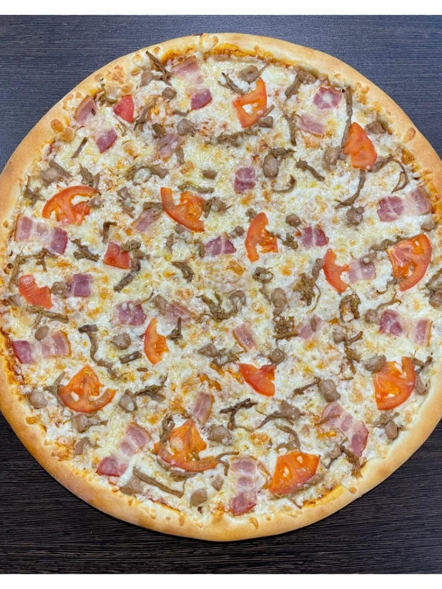 Пицца "МЯСНОЕ ТРИО", 600 гр