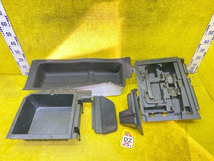 Фото для Ванночка в багажник LEXUS RX300/RX200T AGL20W/AGL20L/AGL20R/AGL25W/AGL25L/AGL25R 8ARFTS 2021 задн. (б/у)