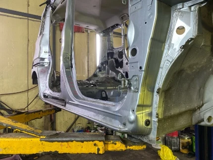 Фото для Порог кузова TOYOTA ROOMY/TANK/THOR/JUSTY M900A 1KRVET 2018/Цвет S28 прав. (б/у)