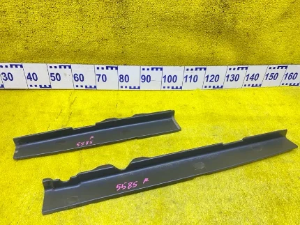 Фото для Накладка на бампер TOYOTA LAND CRUISER PRADO KZJ78W/KZJ78G/KZJ71G/KZJ71W 1KZTE 1995/Цвет 2BJ задн. (б/у)