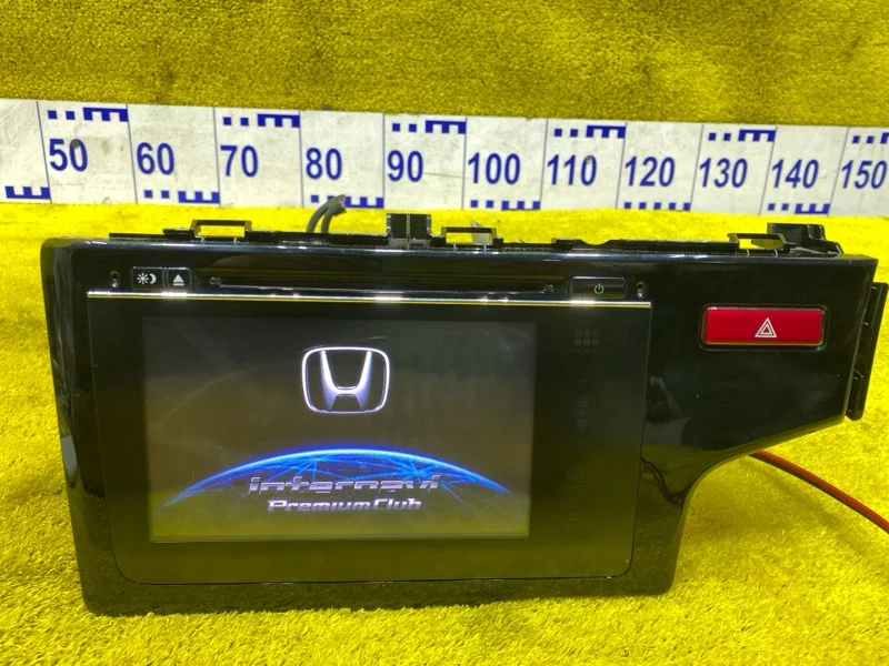 Магнитофон Honda Fit GP5/GP6/GK3/GK4/GK5/GK6 LEB 2014/Цвет B593M перед.