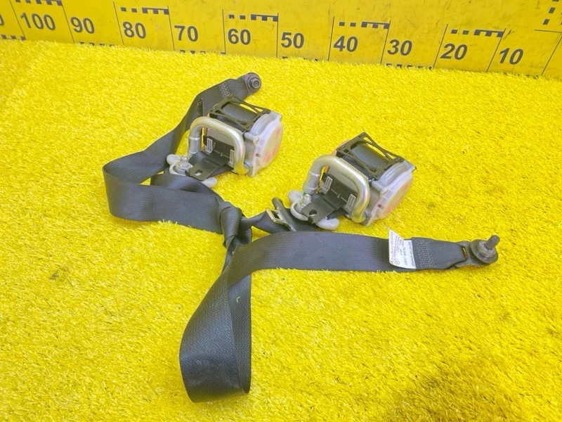 Фото для Ремень безопасности ПАРА ПЕРЕД HONDA VEZEL RU4 LEB 2014/Цвет NH821M перед. (б/у)