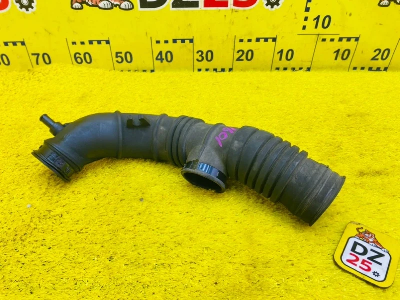 Фото для Патрубок воздушного фильтра TOYOTA TOWN ACE NOAH CR50G 3CT 1997/Цвет 1B5 перед. (б/у)