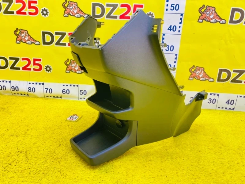 Фото для Бардачок TOYOTA WISH ZGE20W 2ZRFAE 2012/Цвет 070 перед. (б/у)