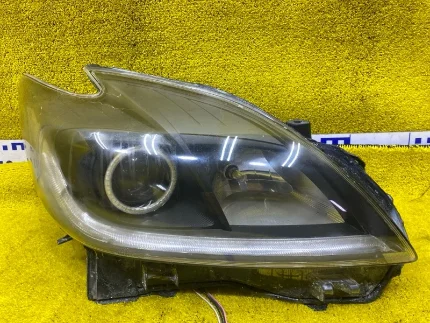 Фото для Фара TOYOTA PRIUS ZVW30L/ZVW30/ZVW35 2ZRFXE 2012/Цвет 070 перед. прав. (б/у)