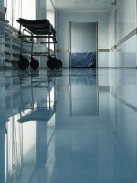 Фото для Монтаж наливных полимерных полов: Полиуретановый наливной пол для медицинских учреждений